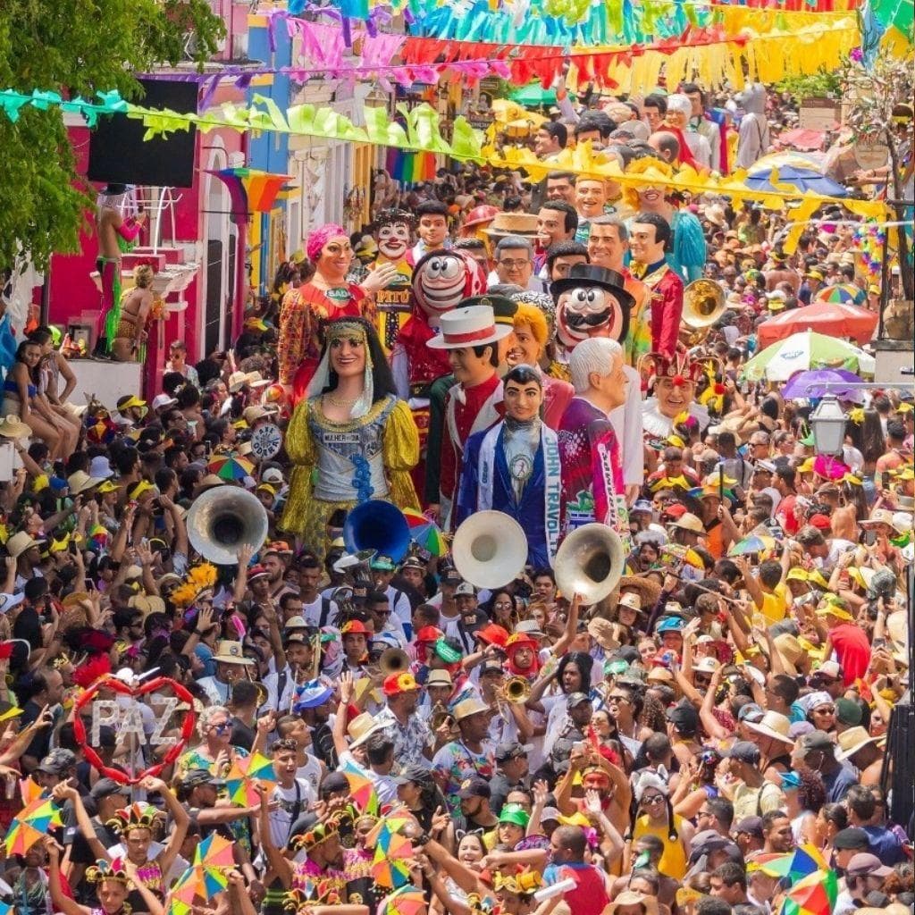 Onde se Hospedar no Carnaval de Recife: As Melhores Opções para Curtir a Folia