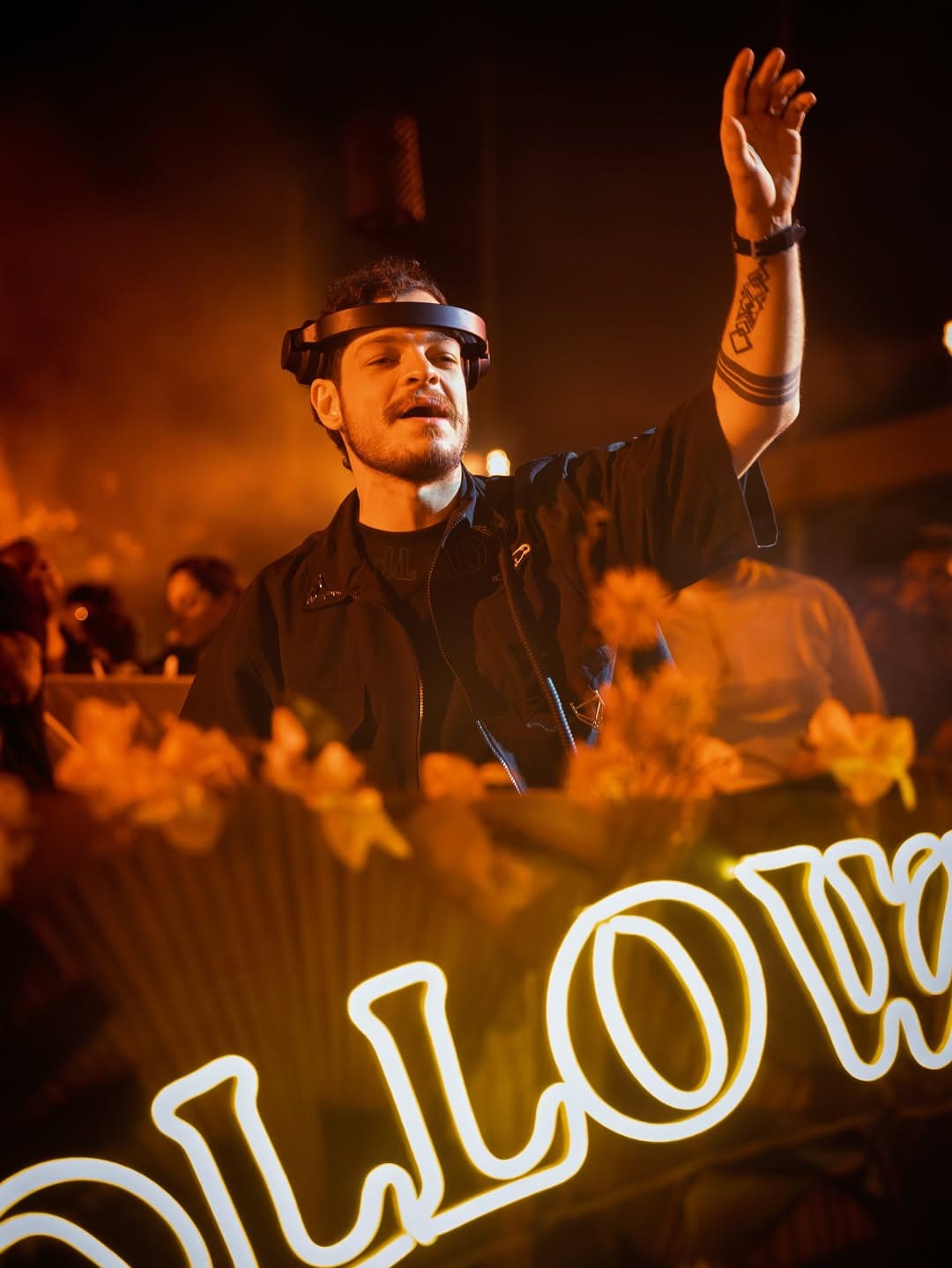 Follow The Sun: o festival de música eletrônica com experiências imersivas pelo Brasil