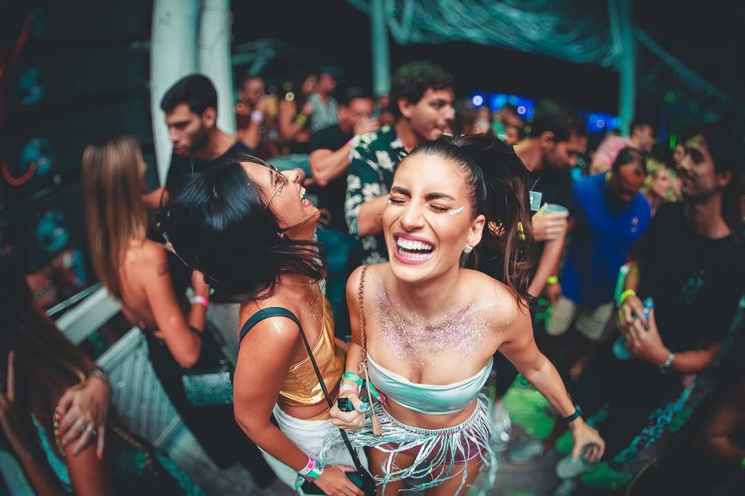 CarnaRosa 2026 anuncia virada de lote e atualiza line-up